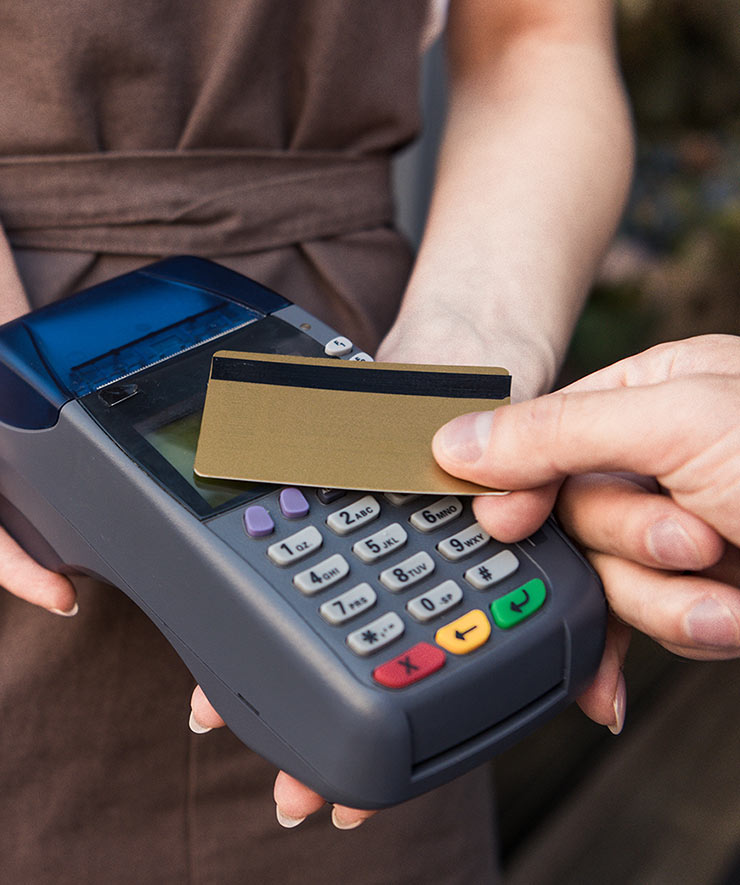 クレジットカードと決済の機械