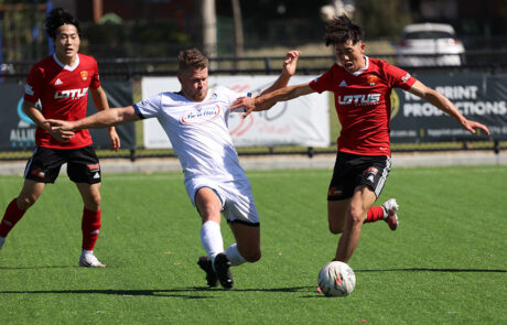 Lalor United Sloga FCでプレーする新倉拓歩選手